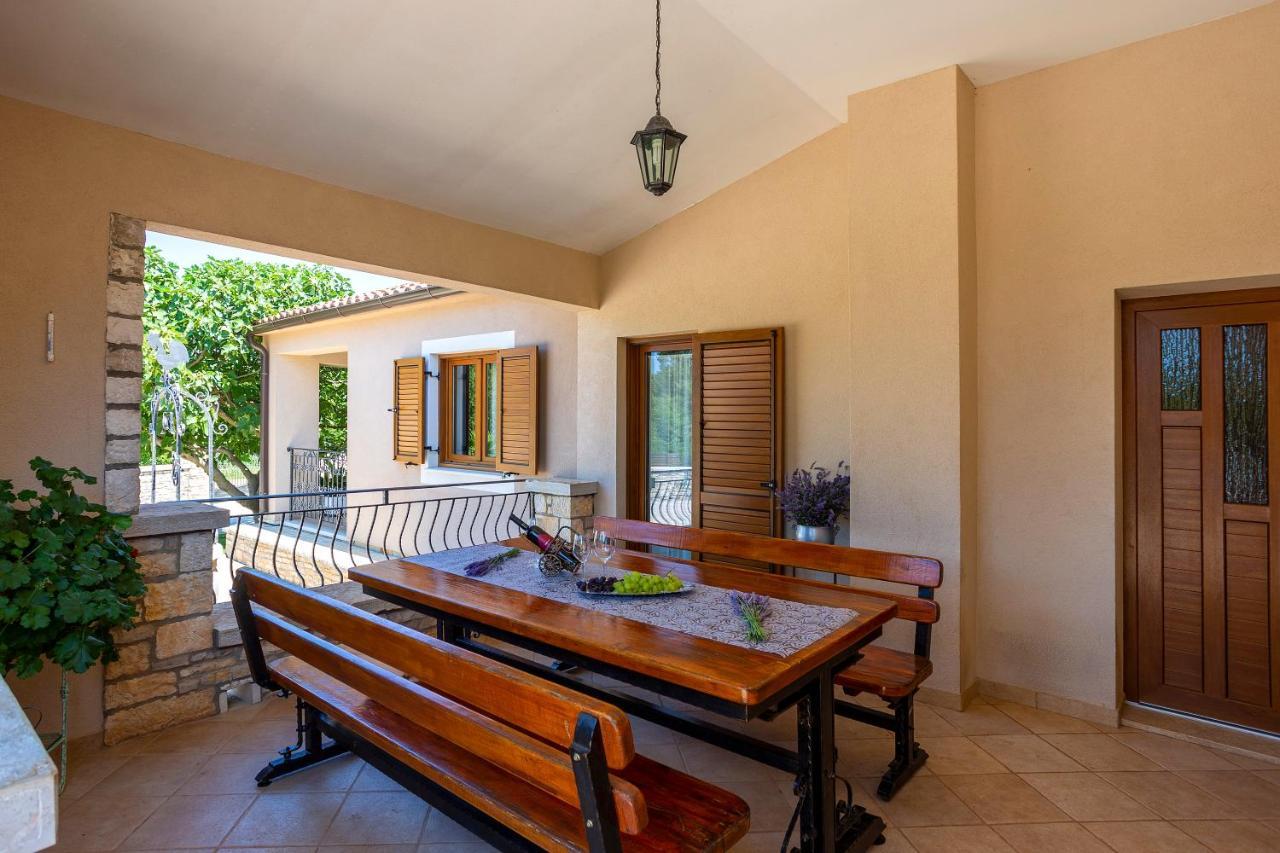 Villa Krizanci Zminj Luaran gambar